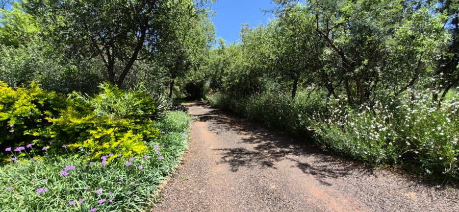 5 Bedroom Property for Sale in Rustenburg Rural North West